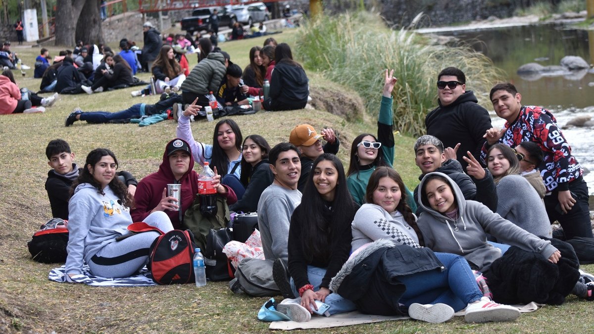 Diferentes localidades de la Provincia de Buenos Aires preparan festejos por la llegada de la Primavera.