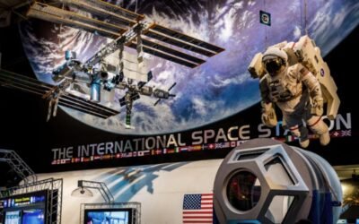 La NASA seleccionó a cuatro astronautas para regresar a la Luna