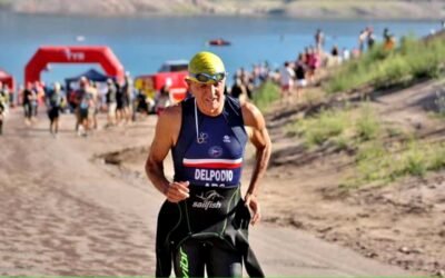 Tiene 78 años y se prepara para competir en el Mundial de Triatlón
