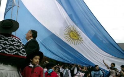 Desfiles, ferias y peñas para celebrar el 25 de Mayo