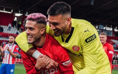 El puntero sorpresa en España tiene arquero argentino