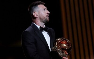 Messi ganó el octavo Balón de Oro y se lo dedicó a Maradona