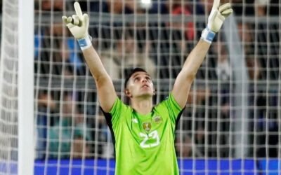 El nuevo récord de Dibu Martínez en la Selección