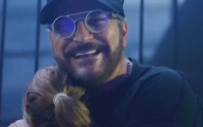 El increíble regalo de Ricardo Arjona a una fan