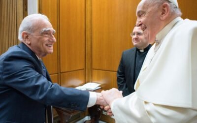 El Papa Francisco recibió a Martin Scorsese en el Vaticano