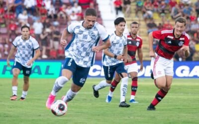 Furor por la camiseta con códigos QR de un equipo brasileño