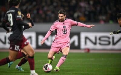 Messi volvió a jugar luego de su molestia muscular