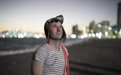 Las primeras imágenes de «Sin querer queriendo», la serie biográfica sobre Chespirito