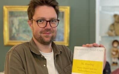 Un libro de Harry Potter, comprado por centavos y con un detalle particular, se subastó por más de 14 mil libras