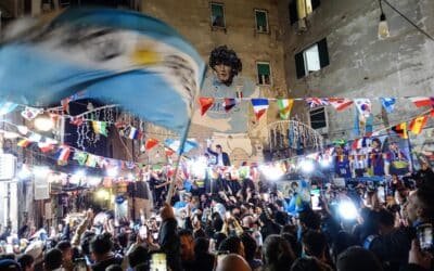 Argentinos por el mundo, portando la bandera en cada país del planeta