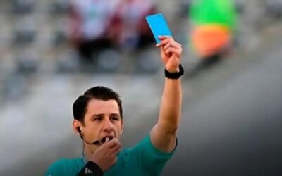 La posibilidad de una tarjeta azul en el fútbol y qué función cumpliría