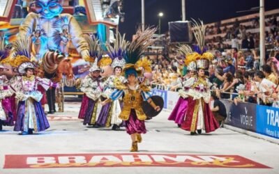 La comparsa “Papelitos” se coronó en Gualeguaychú