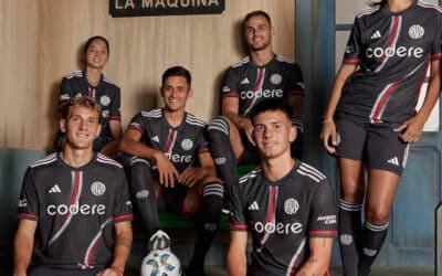 Con un homenaje a su historia, River Plate lanzó al mercado su nueva camiseta alternativa