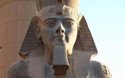 Egipto: un equipo de arqueólogos halló la parte que le faltaba a la estatua de Ramsés II