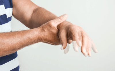 Así funciona el dispositivo que reduce temblores en pacientes con Parkinson