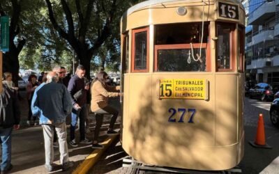 Subite a la historia: un tranvía vuelve a circular para festejar a la bandera