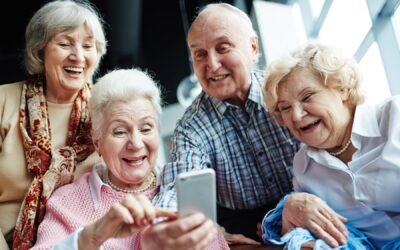 Revelan que las personas mayores que socializan pueden vivir más tiempo