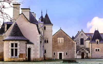 Un argentino compró un castillo en ruinas en Francia y planea refaccionarlo