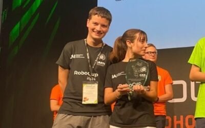 Estudiantes argentinos salieron campeones en el mundial de Robótica