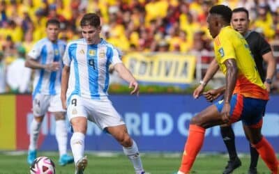 Argentina no pudo en Colombia pero sigue en lo más alto