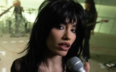 Lali Espósito volvió a la escena a puro rock