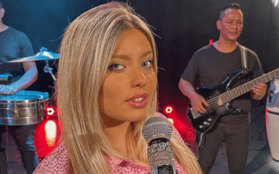 Tiene 23 años y decidió dejar la abogacía para dedicarse al canto