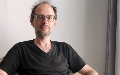 Alejandro Hartmann, director de The Menendez Brothers: «La educación pública es un bien saludable»