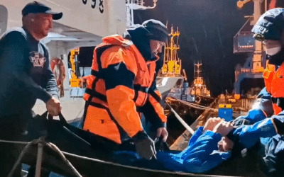 Logró sobrevivir luego de dos meses a la deriva en un bote inflable