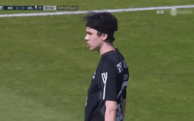 Inédito: el streamer Spreen debutó en Deportivo Riestra