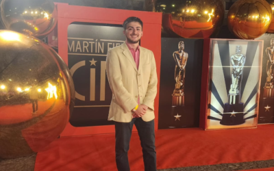 Comenzó haciendo videos de tenis y hoy tiene un millón de seguidores y entrevista a figuras mundiales