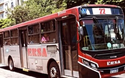Un colectivero cambió el recorrido para asistir a una embarazada