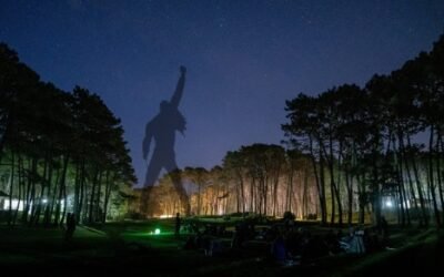 Astroturismo, con la música de Queen de fondo
