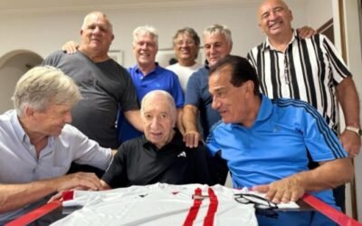 Carlos Bilardo recibió a campeones de Estudiantes