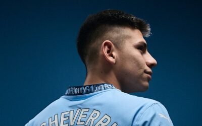 El Diablito Echeverri fue presentado en Manchester City