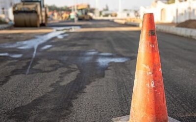 Crean una superficie que repara pozos de manera automática