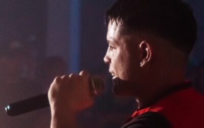 Entrena a chicos y se inspira a través de la música