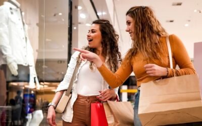 Lanzan un outlet temporario con ofertas de marcas importadas