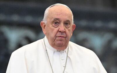 Tras mejorar su salud, el papa Francisco continúa su recuperación sin la ventilación mecánica