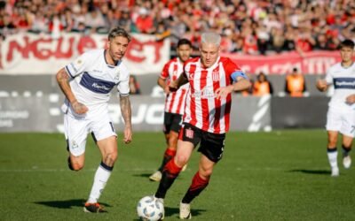 Clásico platense, juegan dos grandes y podría estar Messi: cómo será la agenda futbolística de este domingo