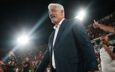 La historia de Omar De Felippe: de combatir en Malvinas a ser campeón en el fútbol argentino