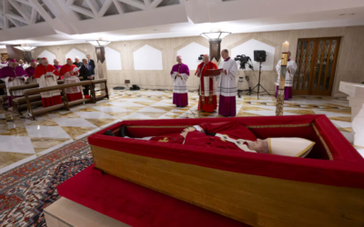 Así es el velatorio privado del Papa Francisco