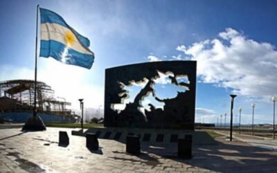 Homenajes y honores en el 43° aniversario de la Gesta de Malvinas