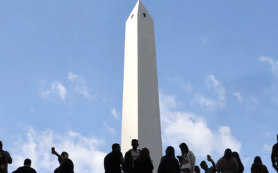 Emblema porteño y nacional: el Obelisco cumple 89 años
