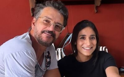 Ricardo Arjona cumplió con su obligación entre risas