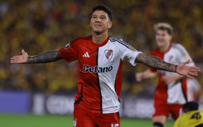 River ganó un partidazo en Ecuador y quedó al borde de la clasificación
