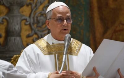 León XIV en su misa: “Como nos enseñó Francisco”