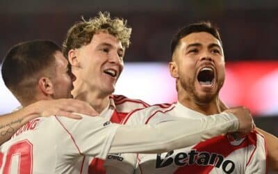 River goleó a Barracas y avanzó a los cuartos de final del Apertura