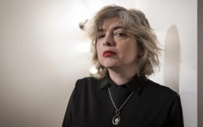 De las páginas a la pantalla: Netflix prepara una adaptación de un libro de cuentos de Mariana Enríquez