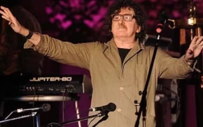 Charly García, reconocido por la UBA por su obra artística