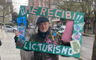 Quedó viudo, volvió a estudiar y se recibió a los 82 años